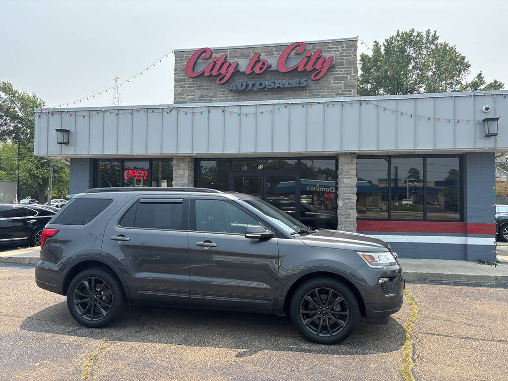 2018 FORD Explorer
