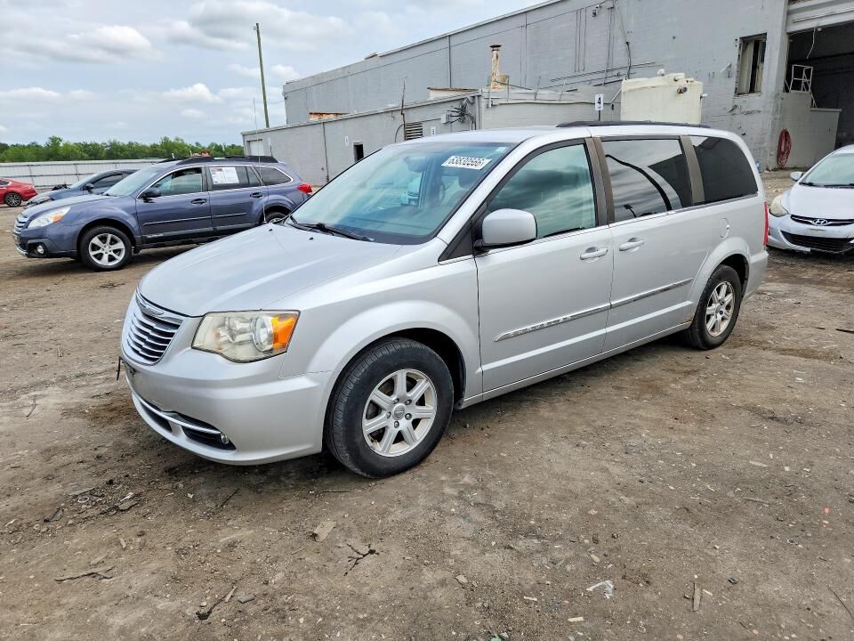 2012 CHRYSLER Town and Country