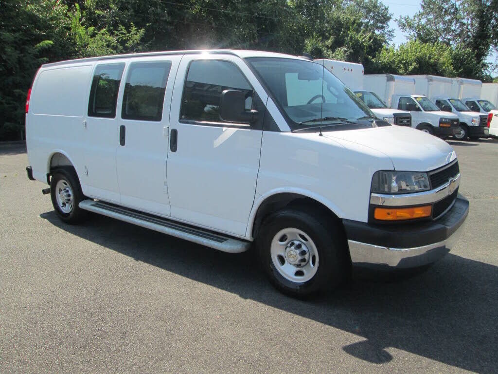 2025 CHEVROLET Express