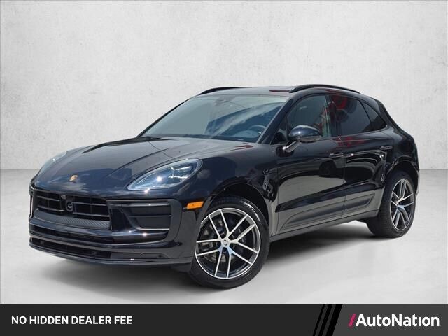 2026 PORSCHE Macan