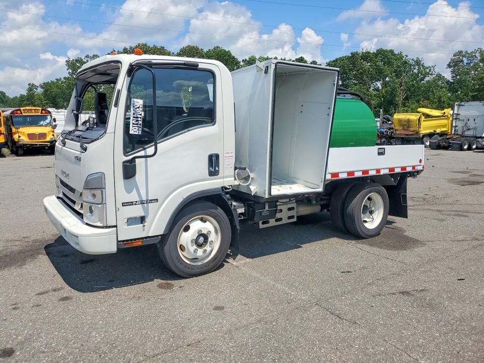 2024 ISUZU NPR-HD