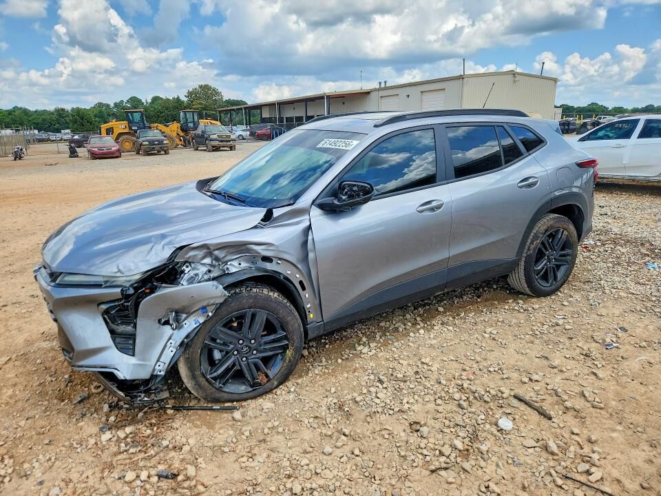 2025 CHEVROLET Trax