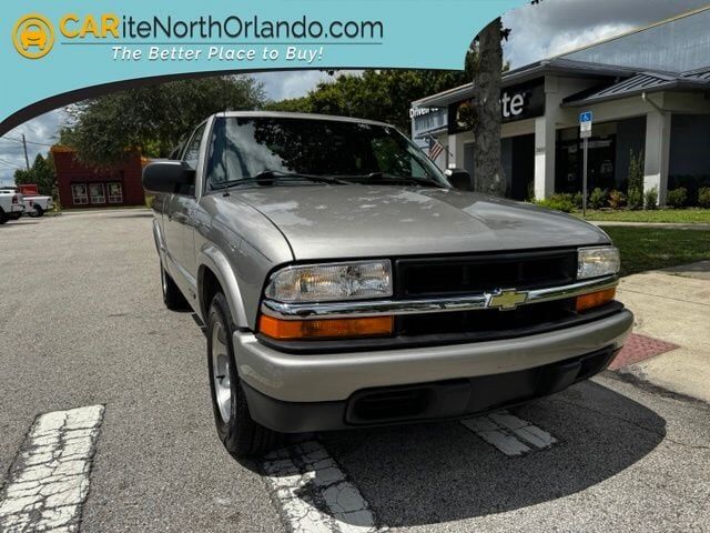 2003 CHEVROLET S-10 Pickup