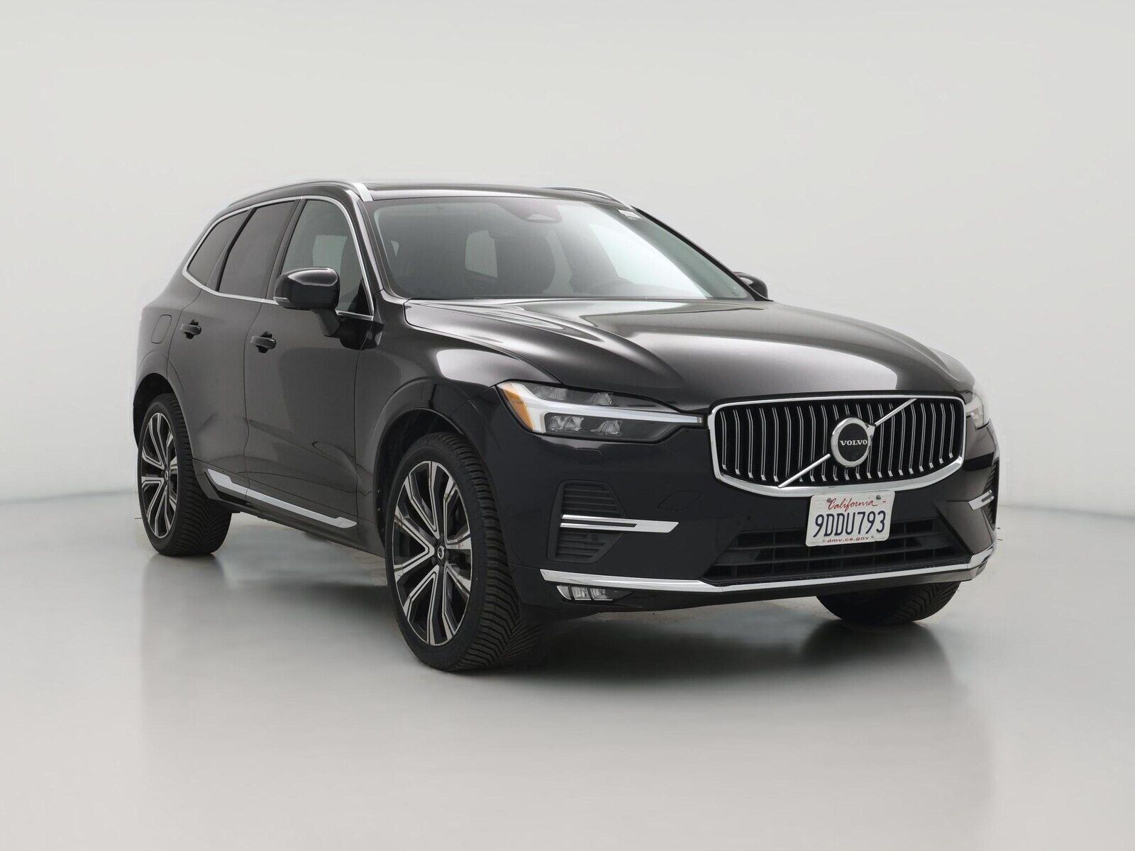 2023 VOLVO XC60
