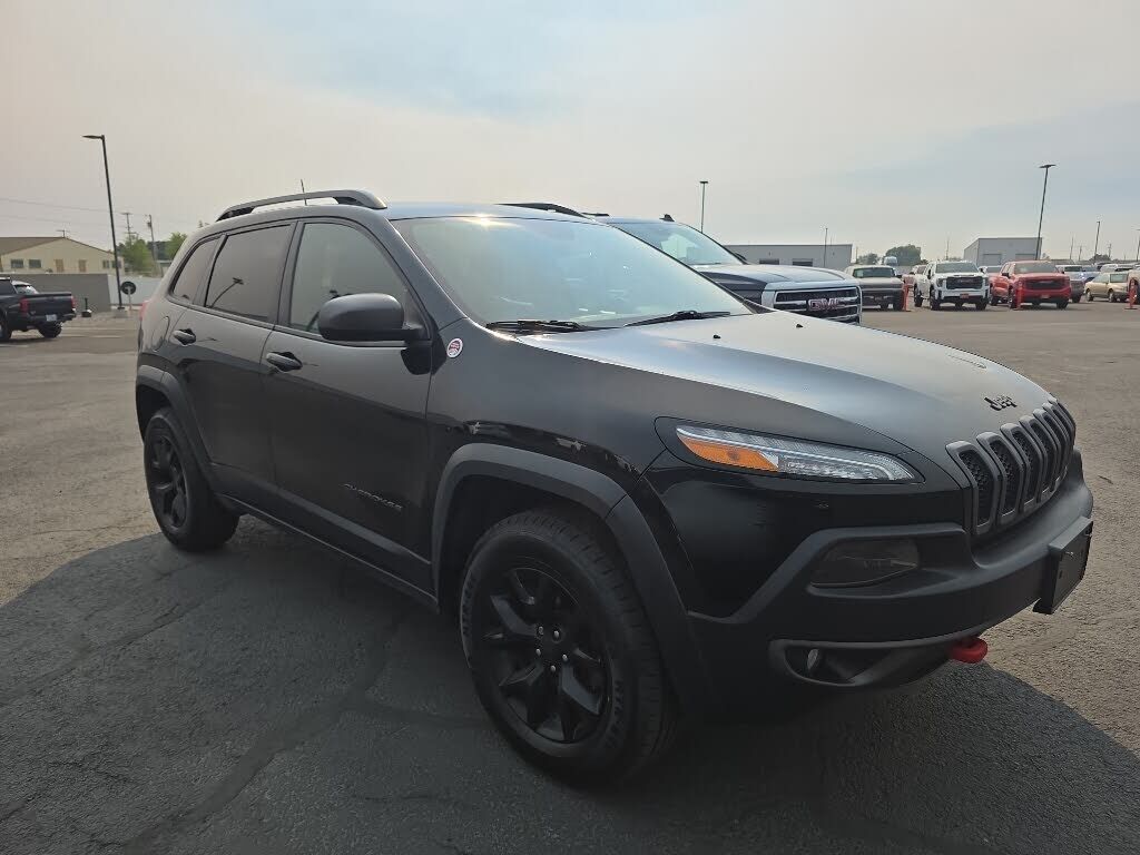 2018 JEEP Cherokee
