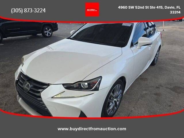 2018 LEXUS IS