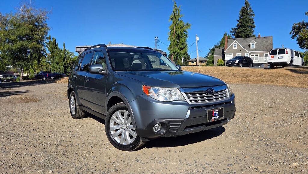2011 SUBARU Forester