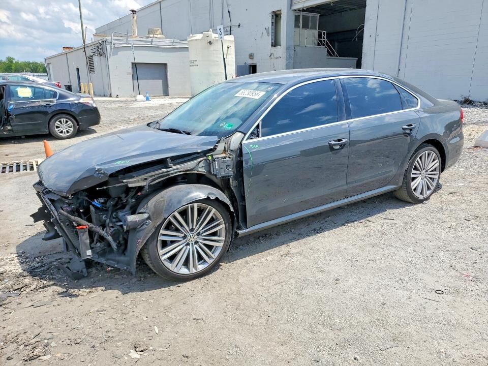 2014 VOLKSWAGEN Passat