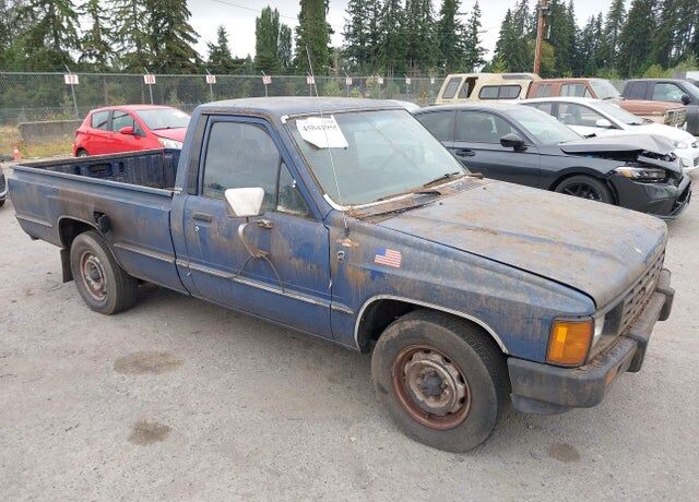 1986 TOYOTA Pick-Up