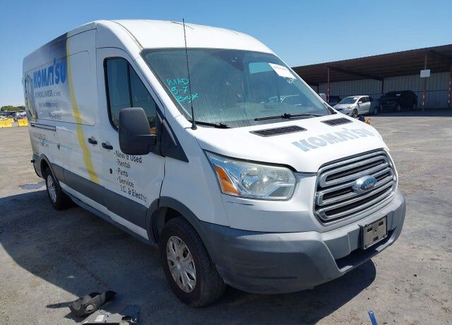 2015 FORD Transit