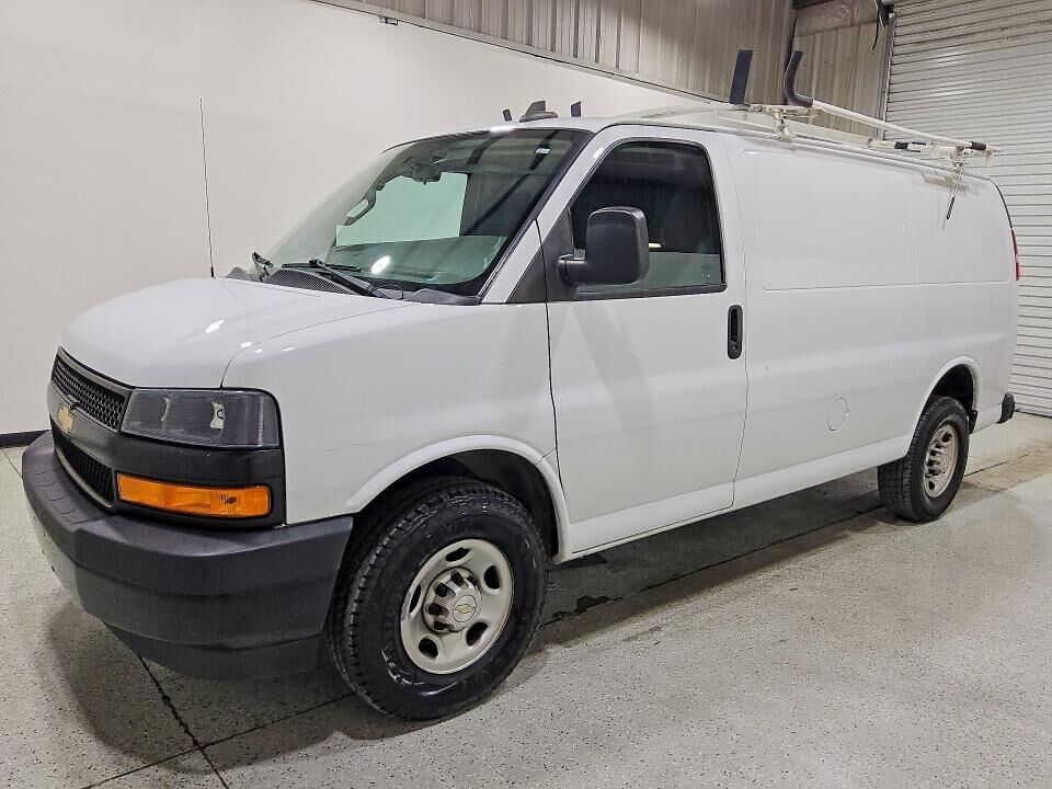 2022 CHEVROLET Express