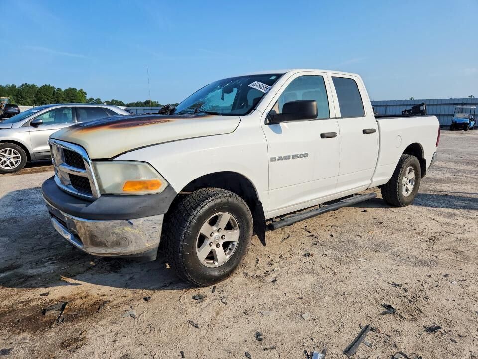 2012 DODGE Ram