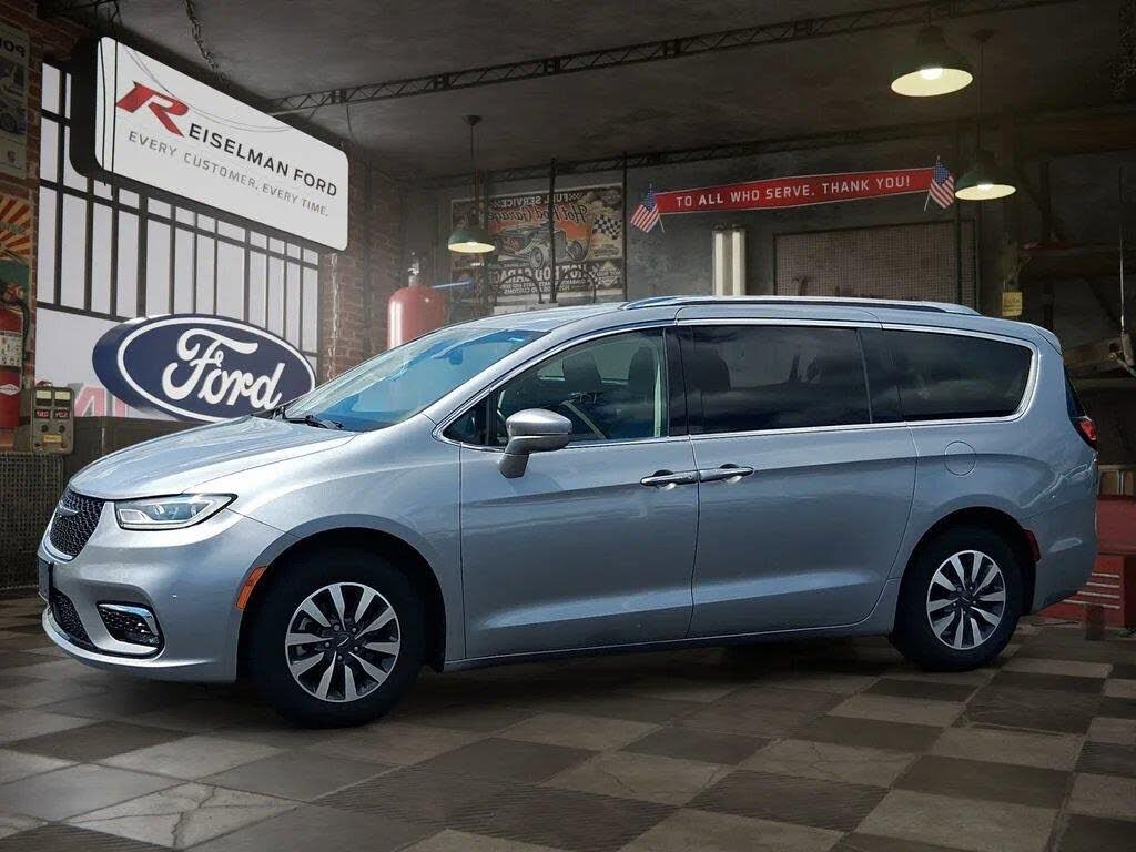 2021 CHRYSLER Pacifica