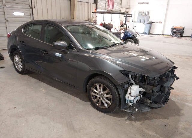 2016 MAZDA Mazda3