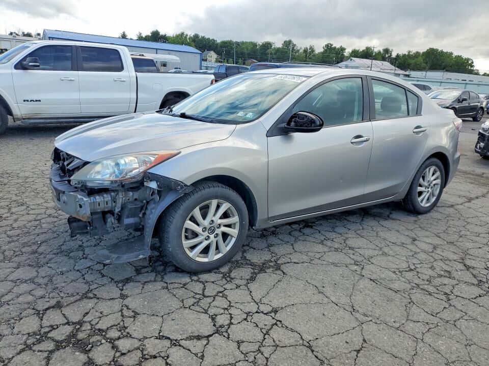 2013 MAZDA Mazda3