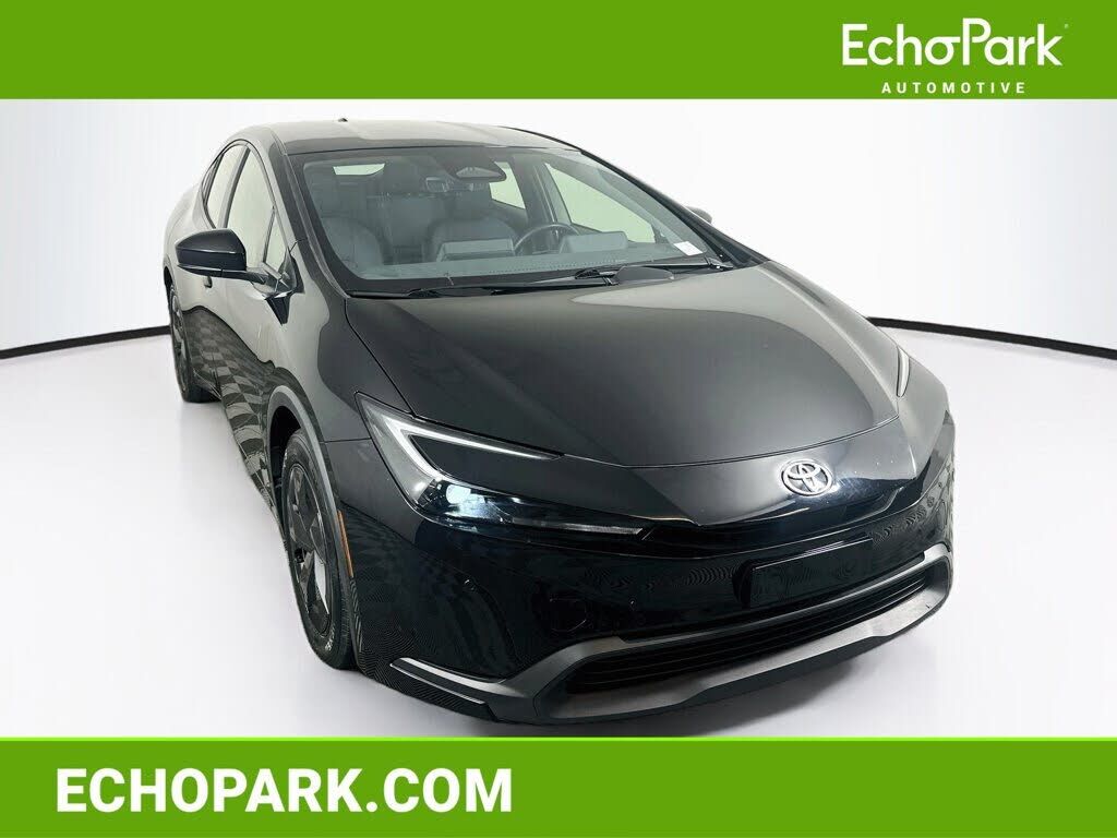 2024 TOYOTA PRIUS