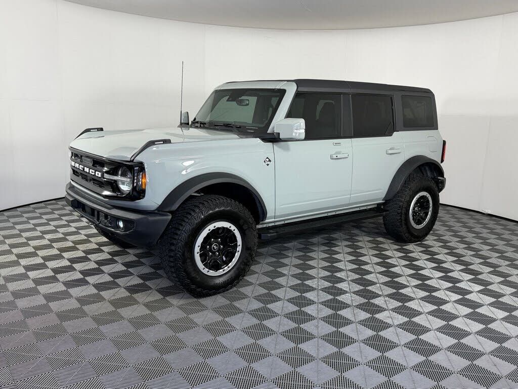 2023 FORD Bronco