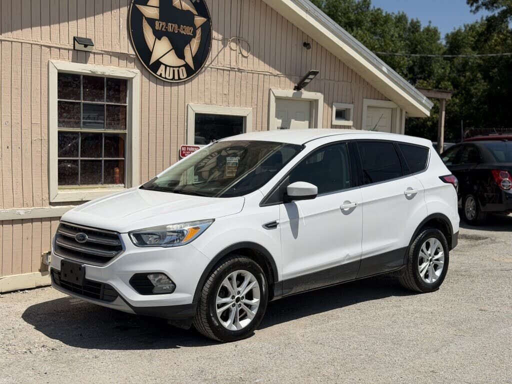 2017 FORD Escape