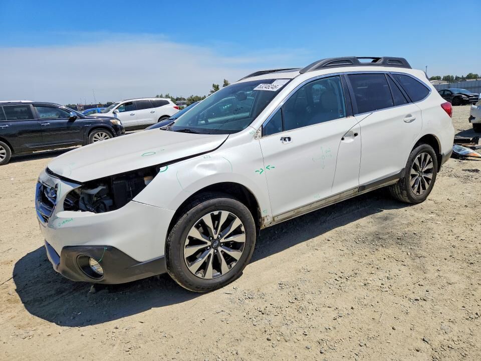 2016 SUBARU Outback