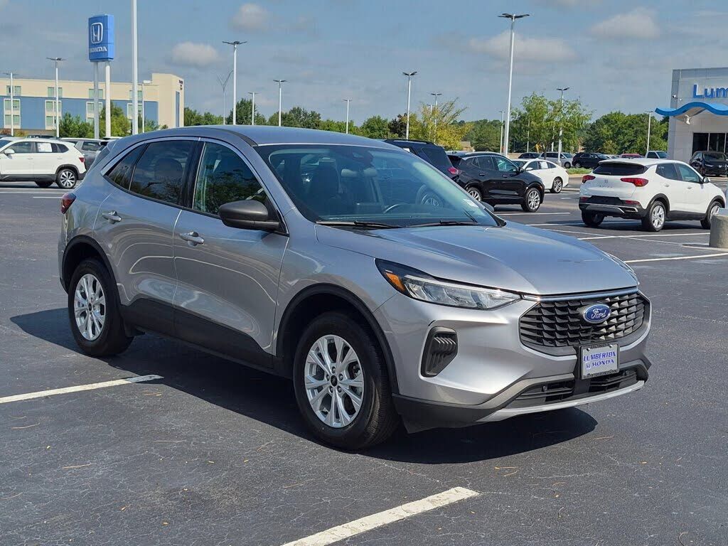 2024 FORD Escape