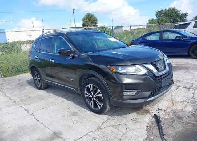 2017 NISSAN Rogue