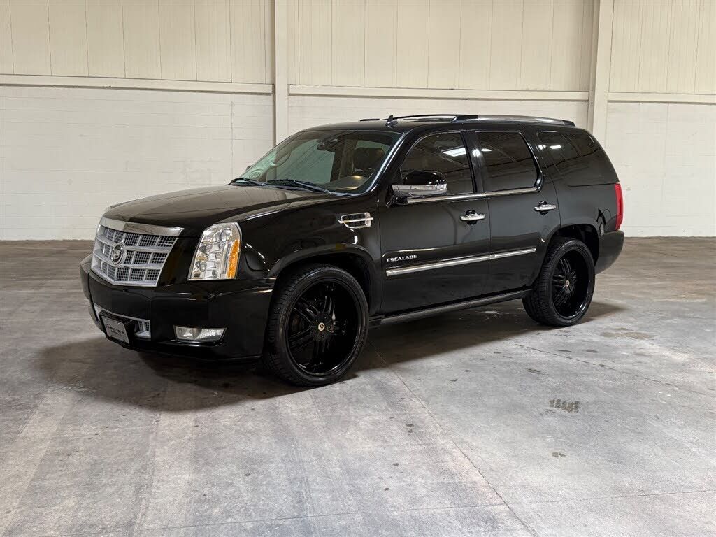 2011 CADILLAC Escalade