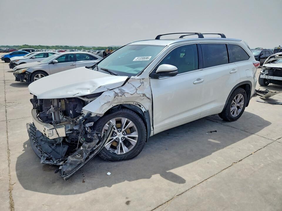 2015 TOYOTA Highlander