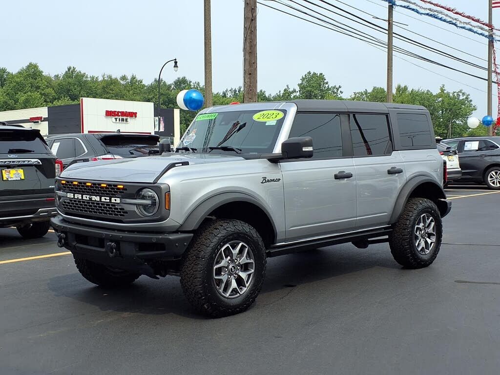 2023 FORD Bronco