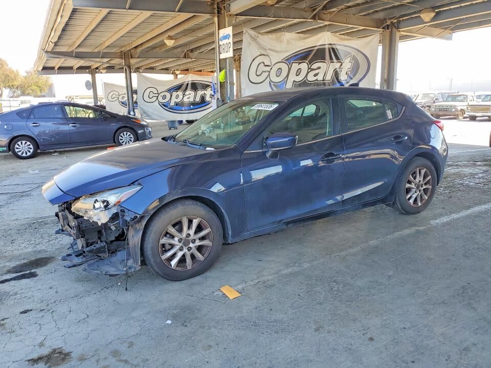 2015 MAZDA Mazda3