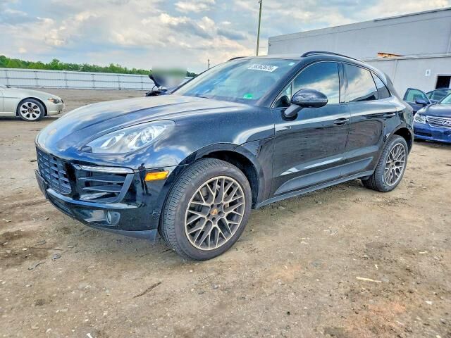2017 PORSCHE Macan