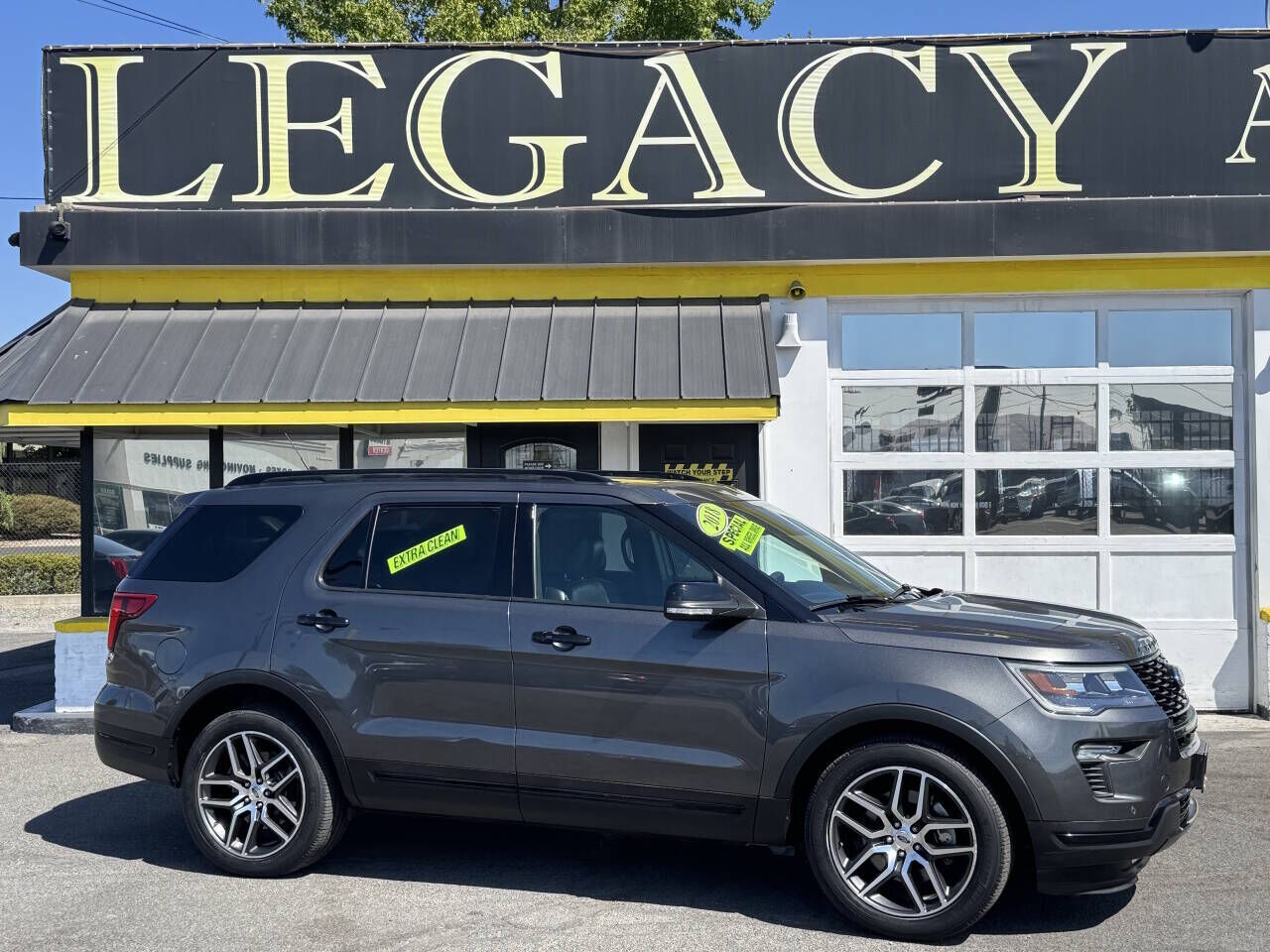 2018 FORD Explorer