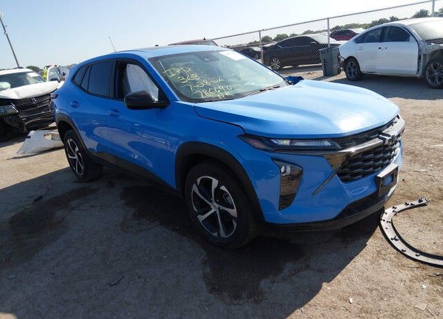 2024 CHEVROLET Trax
