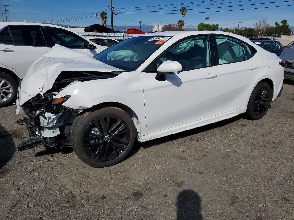 2026 TOYOTA Camry