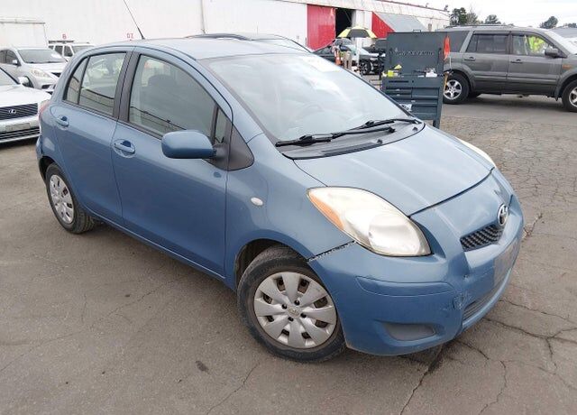 2010 TOYOTA Yaris