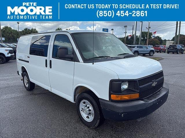 2013 CHEVROLET Express