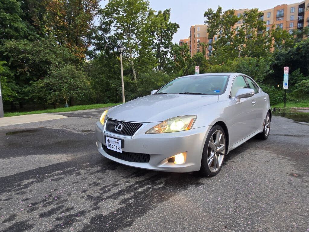 2010 LEXUS IS