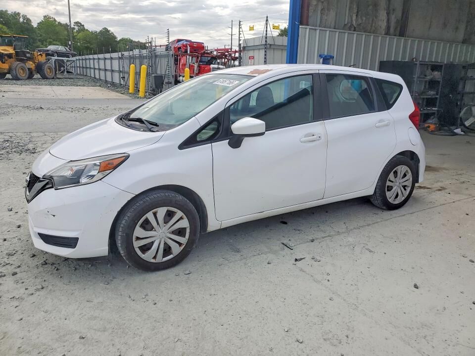 2017 NISSAN Versa