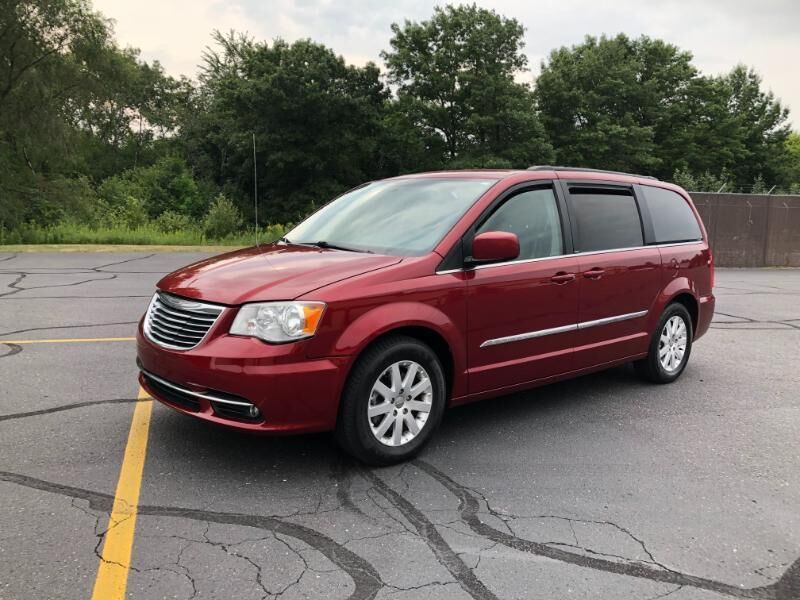 2014 CHRYSLER Town and Country