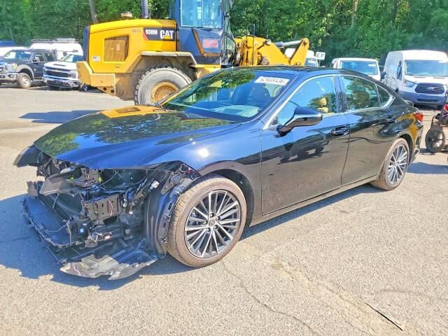 2024 LEXUS ES