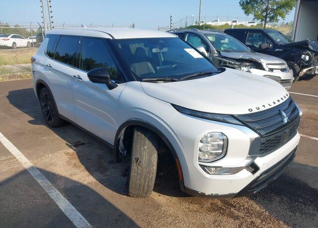 2023 MITSUBISHI Outlander