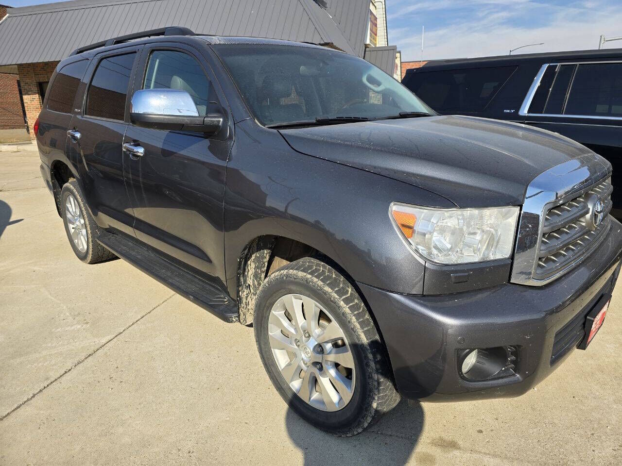 2017 TOYOTA Sequoia