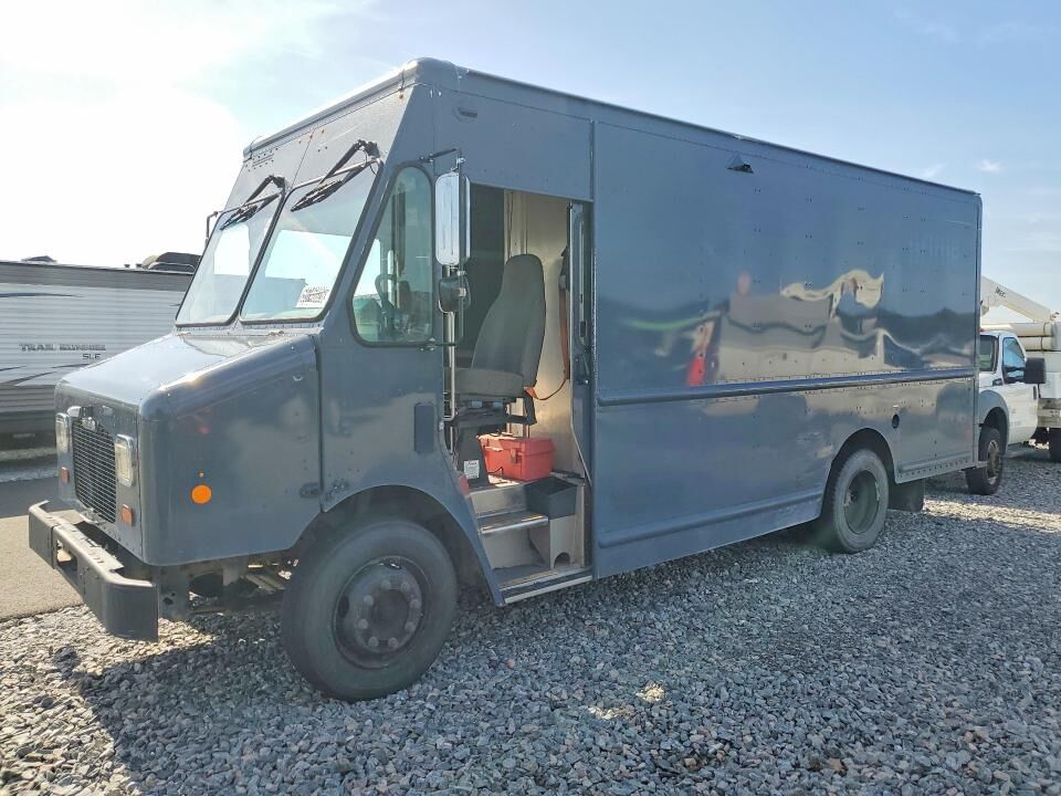 2020 FREIGHTLINER MT 45G Front Gasoline Engine Walk in Van Chassis