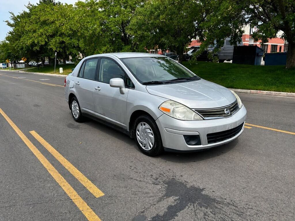 2011 NISSAN Versa