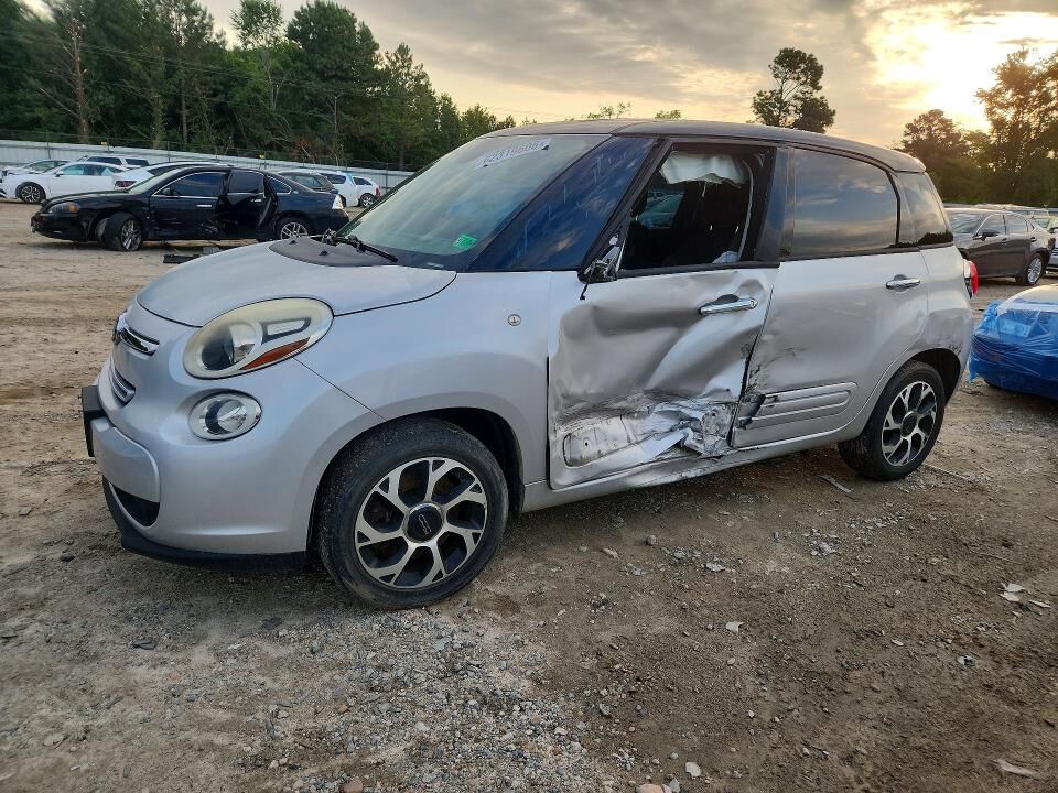 2015 FIAT 500L