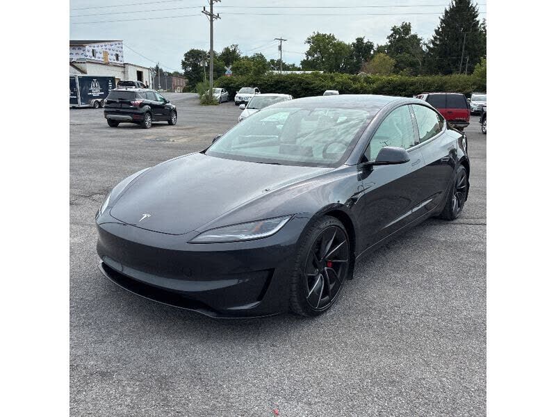 2024 TESLA Model 3