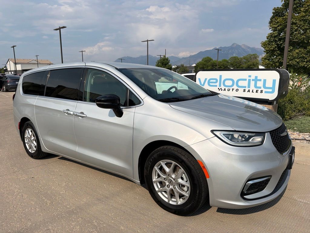 2024 CHRYSLER Pacifica