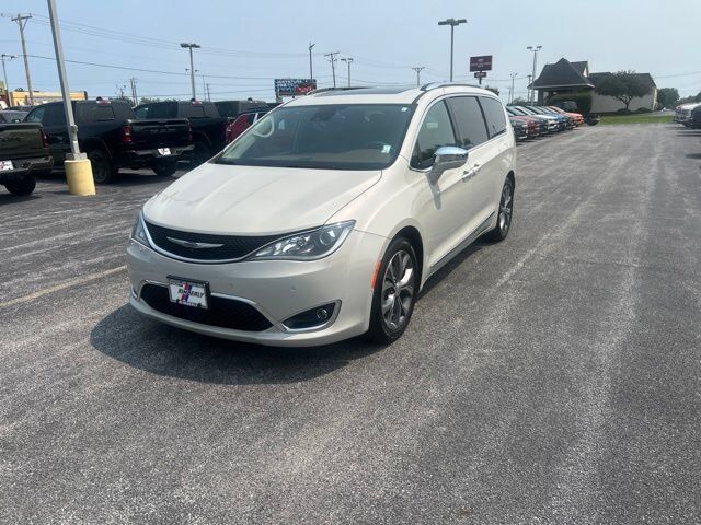 2017 CHRYSLER Pacifica