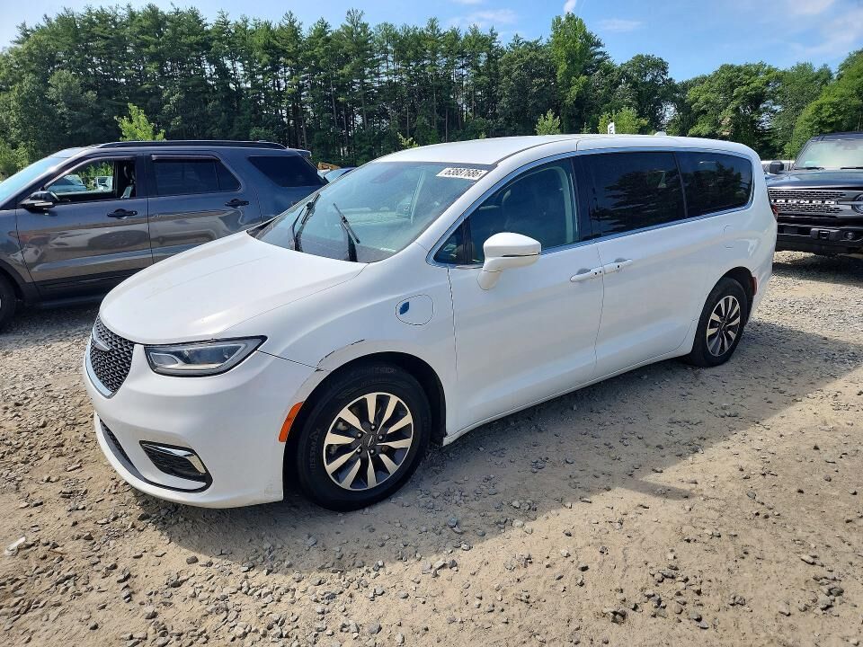 2022 CHRYSLER Pacifica