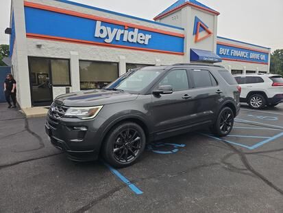 2018 FORD Explorer
