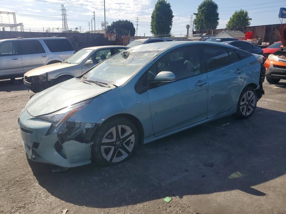 2016 TOYOTA PRIUS